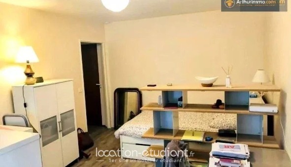 Logement �tudiant Studio &agrave; Puteaux (92800)