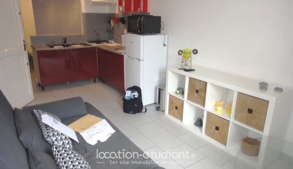 Logement �tudiant Studio &agrave; Saint Mitre les Remparts (13920)