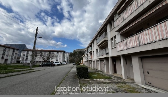 Logement �tudiant T3 &agrave; Tarascon sur Ari�ge (09400)