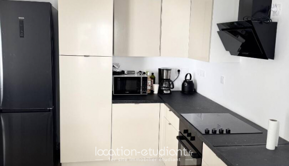 Colocation tudiante Chambre dans une colocation de 17m2