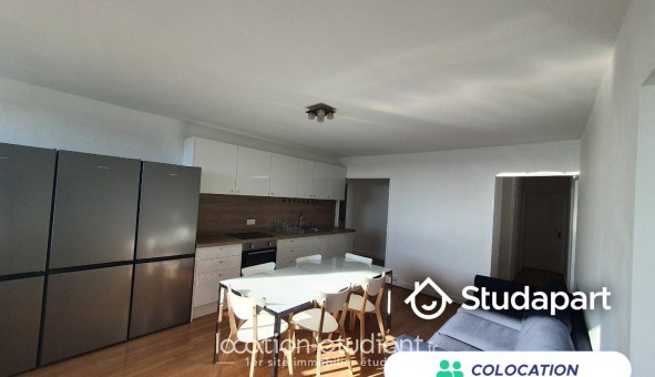Colocation étudiante Chambre dans une colocation de 10m2