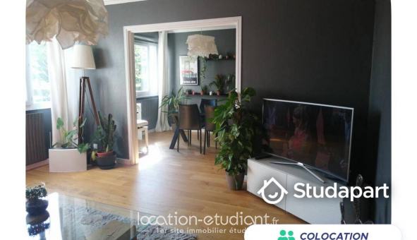 Colocation étudiante Chambre dans une colocation de 12m2