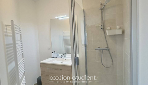 Colocation tudiante Chambre dans une colocation de 9m2