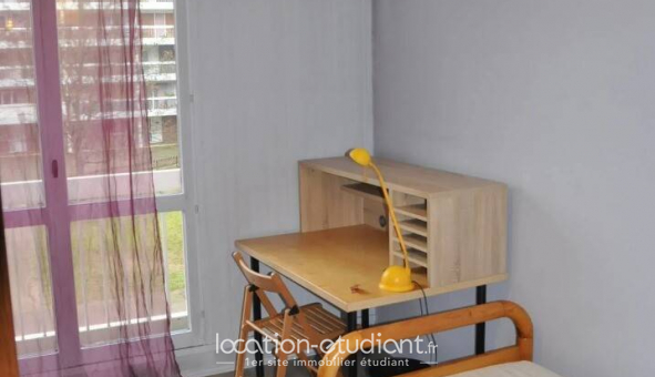 Colocation étudiante Chambre dans une colocation de 12m2