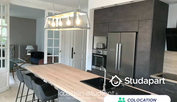 Colocation étudiante Chambre dans une colocation de 12m2