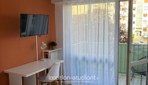 Colocation étudiante Studio à Évry (91000)