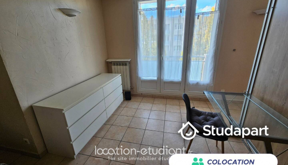 Colocation tudiante Chambre dans une colocation de 21m2