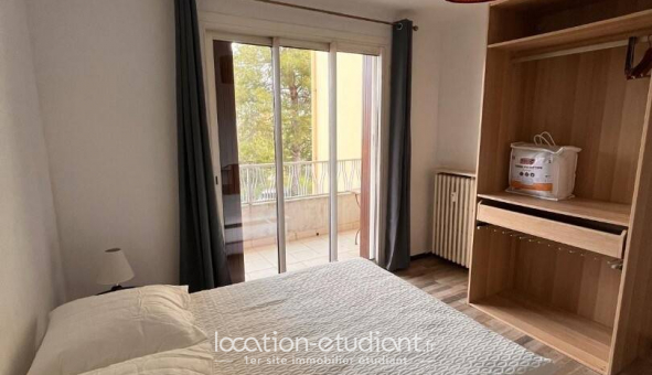 Colocation �tudiante Studio &agrave; Le Pradet (83220)