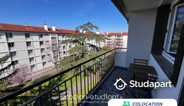 Colocation tudiante Chambre dans une colocation de 12m2