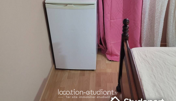Colocation étudiante Chambre dans une colocation de 12m2