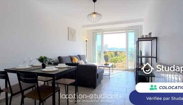 Colocation étudiante Chambre dans une colocation de 11m2