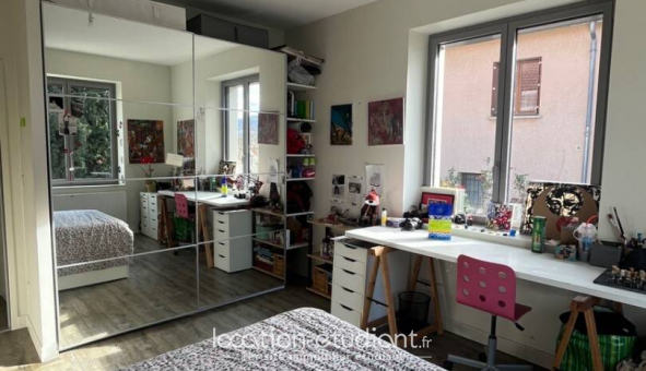 Colocation �tudiante Studio &agrave; Neuville sur Sa�ne (69250)