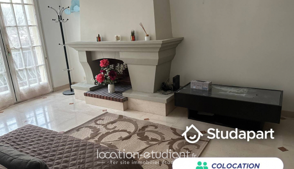 Colocation tudiante Chambre dans une colocation de 9m2