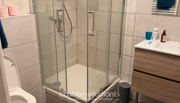 Colocation �tudiante Chambre dans une colocation de 12m2