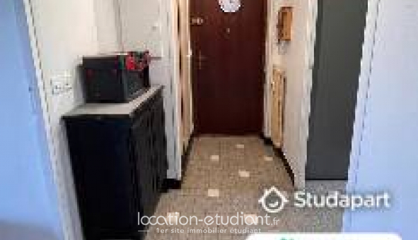 Colocation tudiante Chambre dans une colocation de 9m2