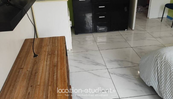 Colocation étudiante Studio à Poissy (78300)