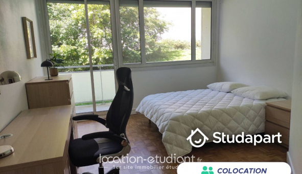 Colocation tudiante Chambre dans une colocation de 13m2