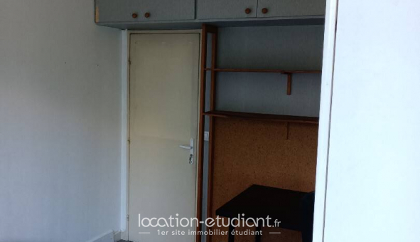 Colocation étudiante Studio à Saint Cyr l'École (78210)