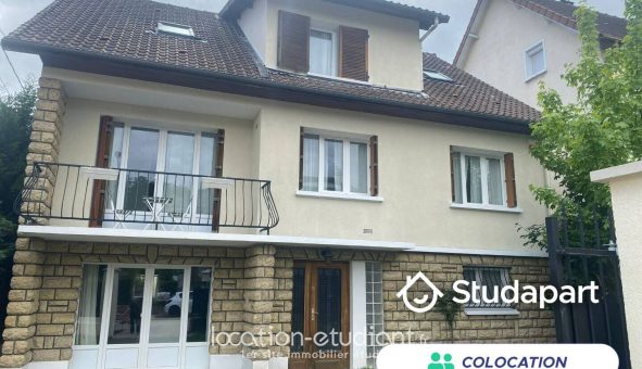Colocation tudiante Studio à Saint Cyr l'cole (78210)