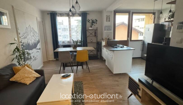 Colocation tudiante Chambre dans une colocation de 9m2