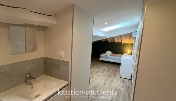 Colocation �tudiante Studio &agrave; Saint Genis Laval (69230)