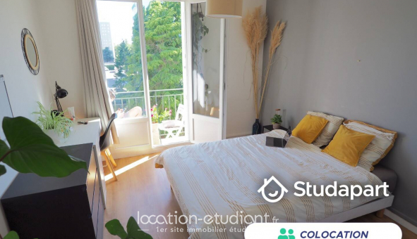 Colocation étudiante Chambre dans une colocation de 12m2
