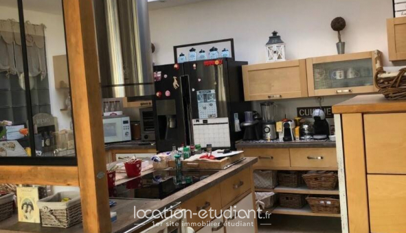 Colocation �tudiante Studio &agrave; Suresnes (92150)