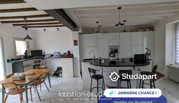 Colocation �tudiante Studio &agrave; Tr�laz� (49800)