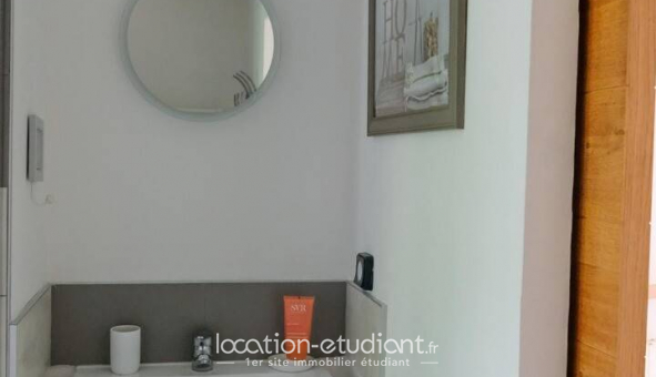 Colocation �tudiante Studio &agrave; Tr�laz� (49800)