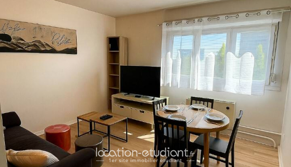 Colocation tudiante Chambre dans une colocation de 9m2