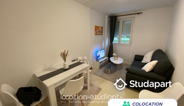 Colocation tudiante Chambre dans une colocation de 9m2