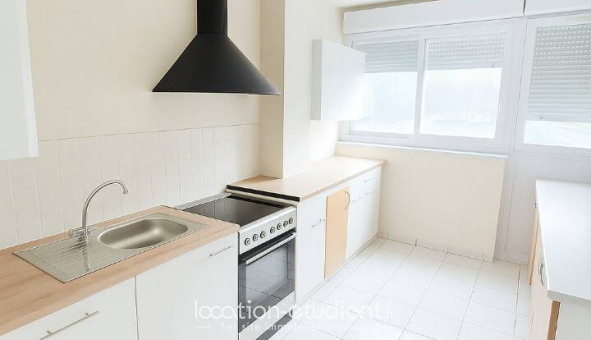 Colocation tudiante Chambre dans une colocation de 9m2