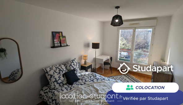 Colocation étudiante Studio &agrave; Courbevoie (92400)
