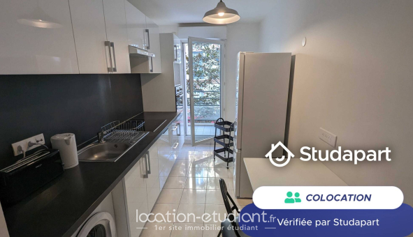 Colocation étudiante Studio &agrave; Courbevoie (92400)