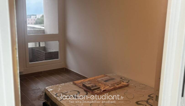 Colocation étudiante Studio &agrave; Élancourt (78990)