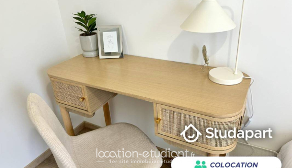 Colocation étudiante Studio &agrave; Émerainville (77184)