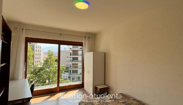 Colocation étudiante T4 &agrave; Grenoble (38000)