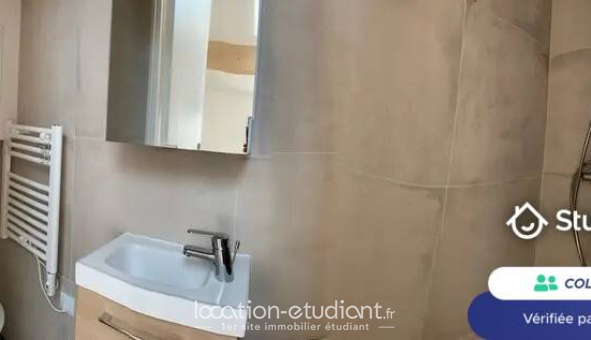 Colocation étudiante Studio &agrave; Issy les Moulineaux (92130)