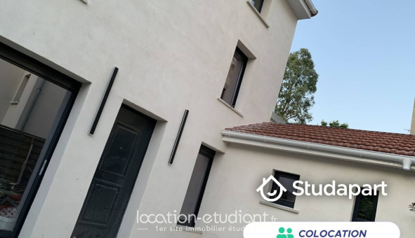 Colocation étudiante Studio &agrave; Issy les Moulineaux (92130)