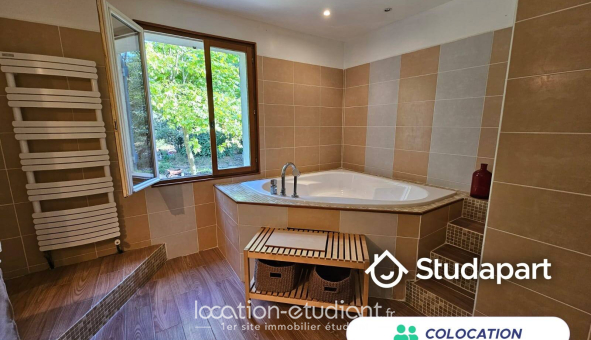 Colocation étudiante Studio &agrave; Les Arcs (83460)