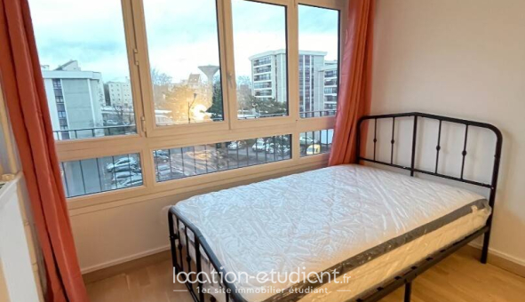 Colocation étudiante Studio &agrave; Les Mureaux (78130)