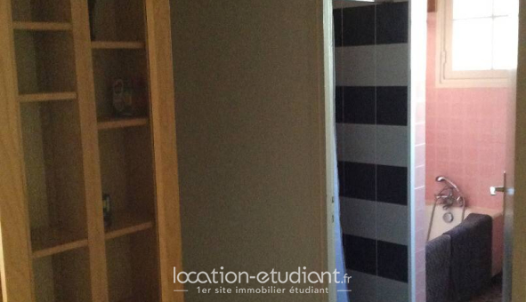 Colocation étudiante Studio &agrave; Montreuil (93100)