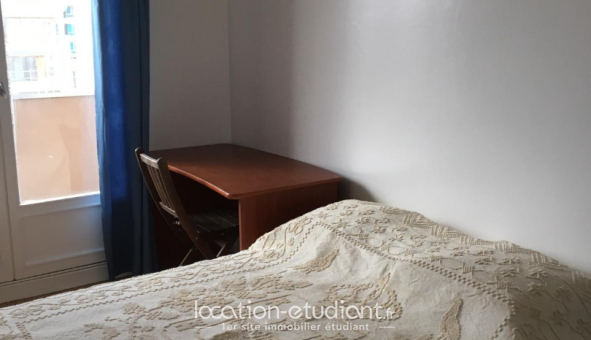 Colocation étudiante T5 &agrave; Paris 18ème arrondissement (75018)