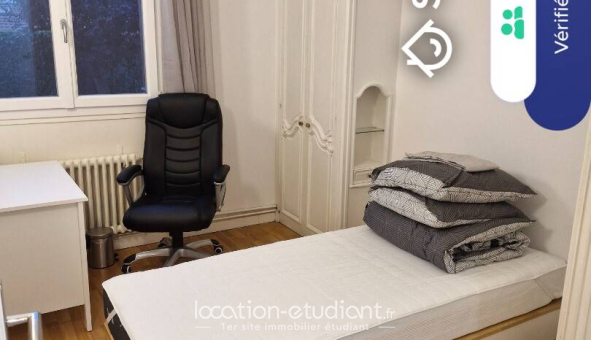 Colocation étudiante Studio &agrave; Saint Cloud (92210)