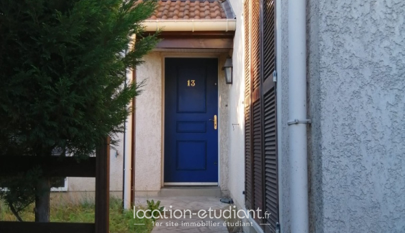 Colocation étudiante Studio &agrave; Saint Germain en Laye (78100)