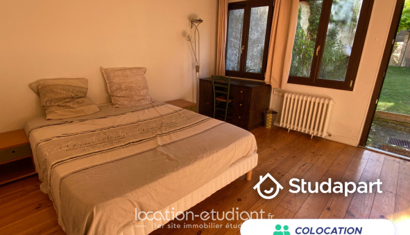Colocation étudiante Studio &agrave; Suresnes (92150)