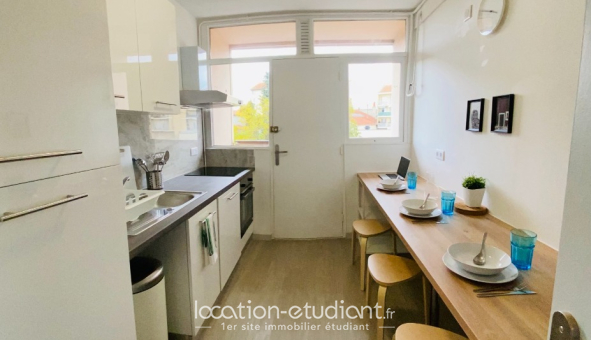 Colocation étudiante T4 &agrave; Vénissieux (69200)