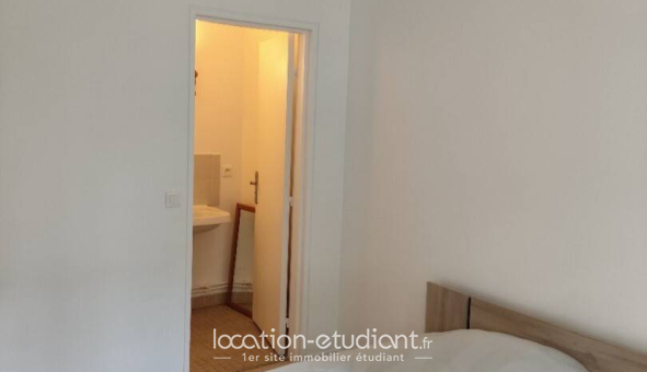 Colocation étudiante Studio &agrave; Verneuil sur Seine (78480)