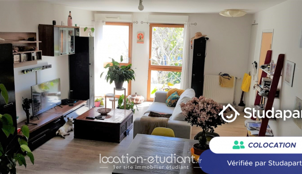 Colocation tudiante Chambre dans une colocation de 9m2