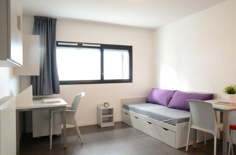 Cherche etudiante pour relation nantes